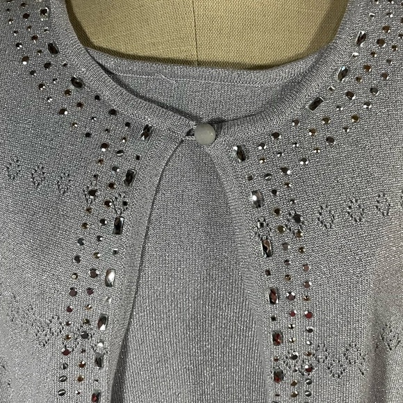 Alfred Dunner 3/4 Sleeve Silver Blouse w/Attached Jacket Rhinestones Sz L - Picture 3 of 7